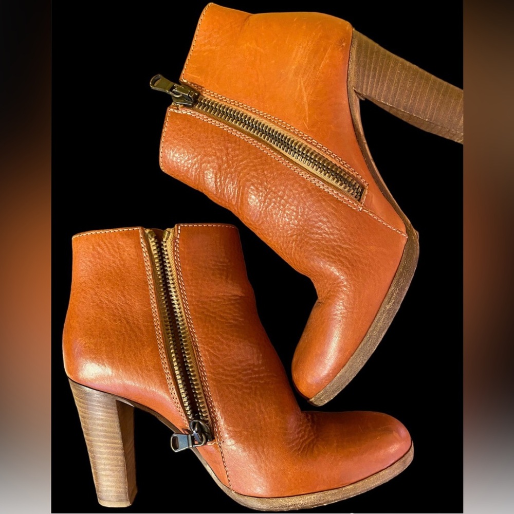 Madewell 1937 Elegant Cognac Brown Italian Leather Ankle Booties
